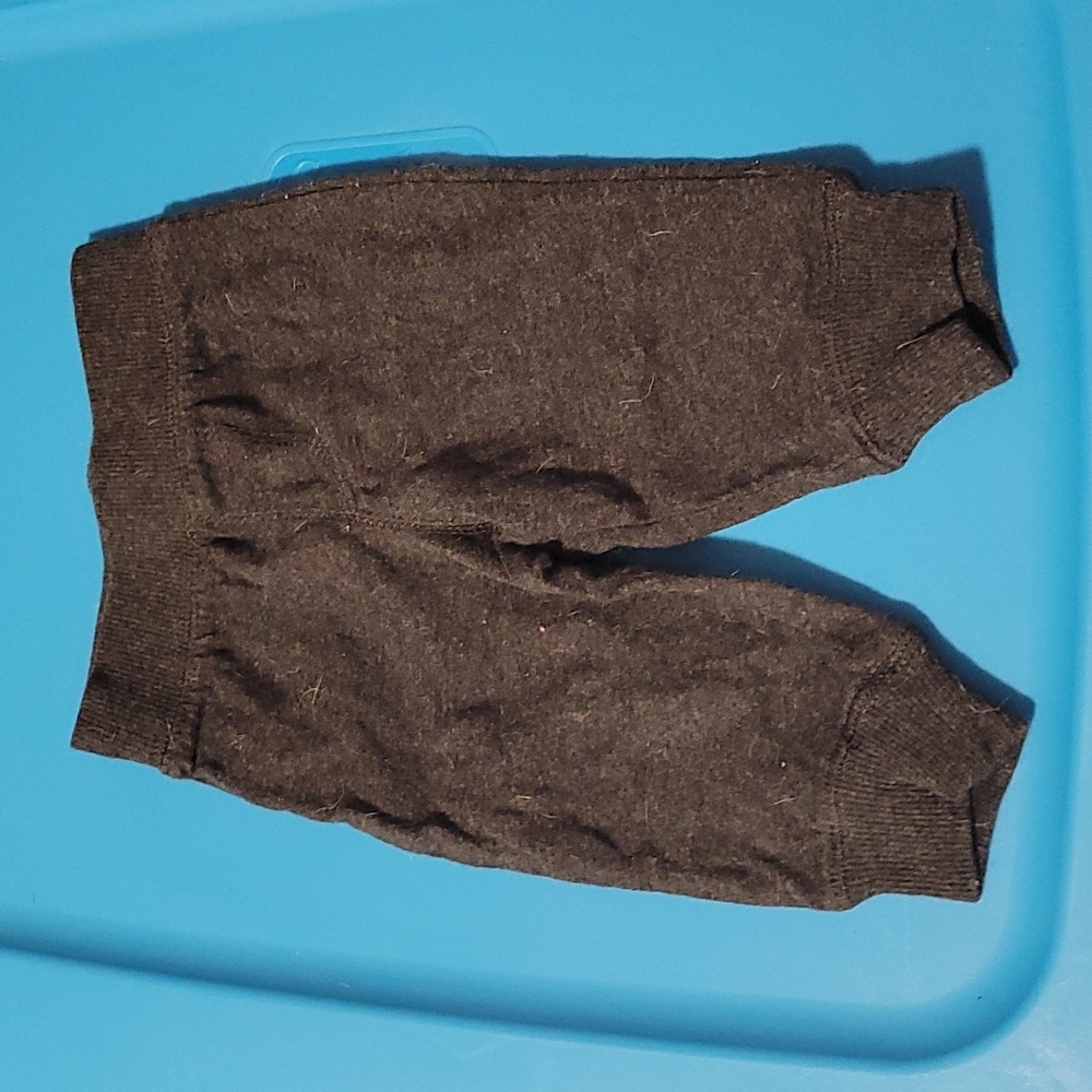 Gray sweatpants. 3 to 6 months
